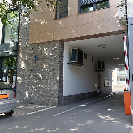 Tera Apartment Zemun Belgrado Buitenkant foto