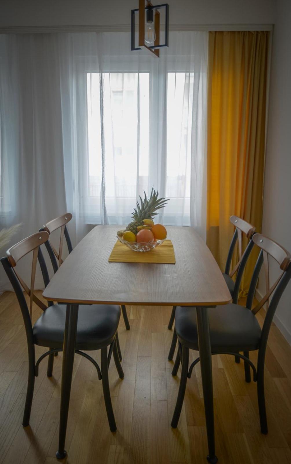 Tera Apartment Zemun Belgrado Buitenkant foto