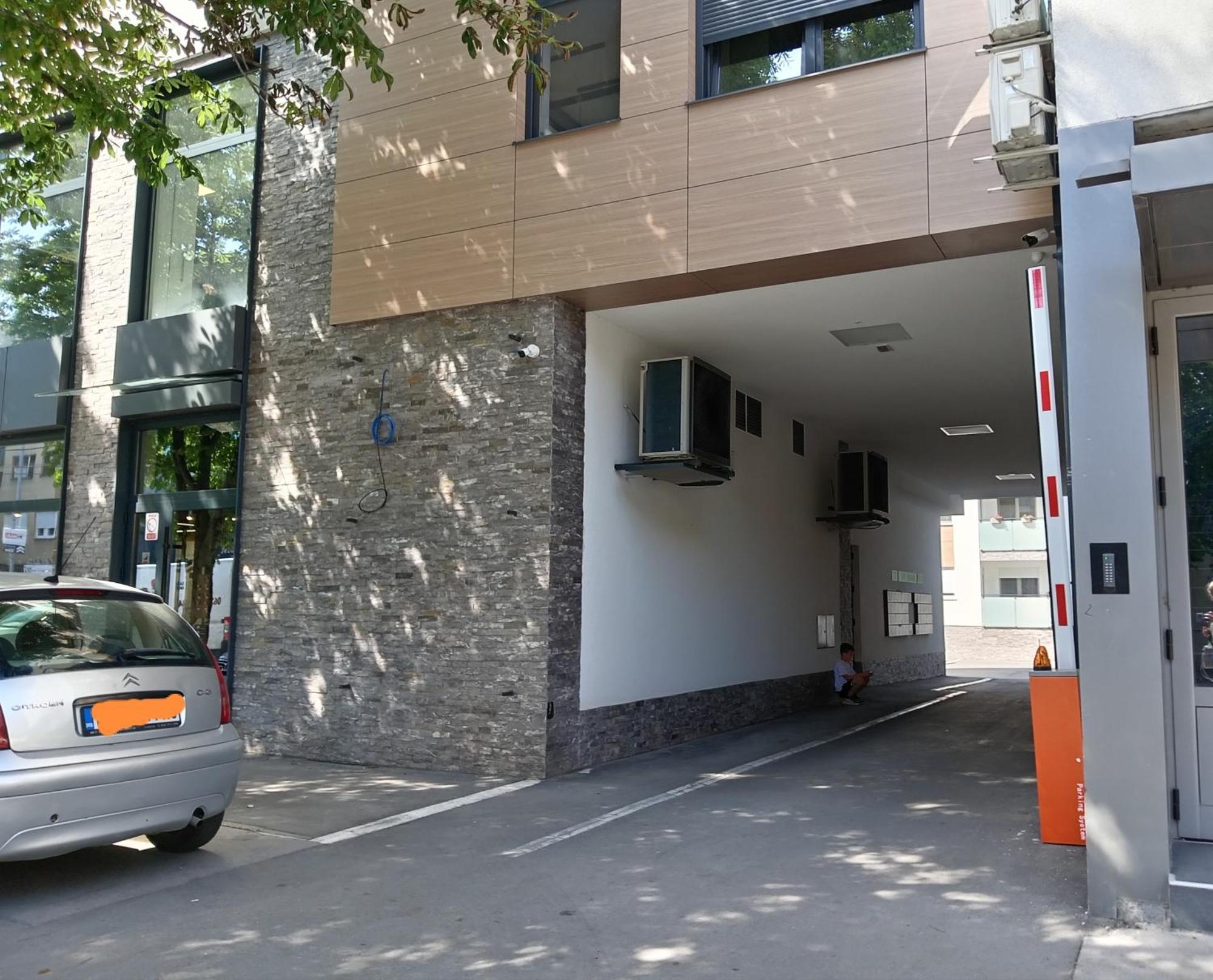 Tera Apartment Zemun Belgrado Buitenkant foto